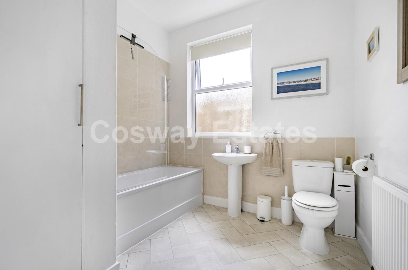 Fairfield Crescent, HA8, Edgware